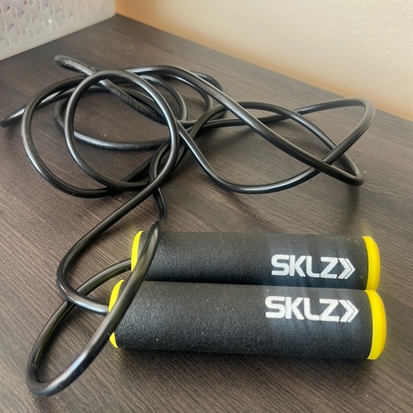 SKLZ Jump Rope Conditioning Trainer - Picture 1 of 3